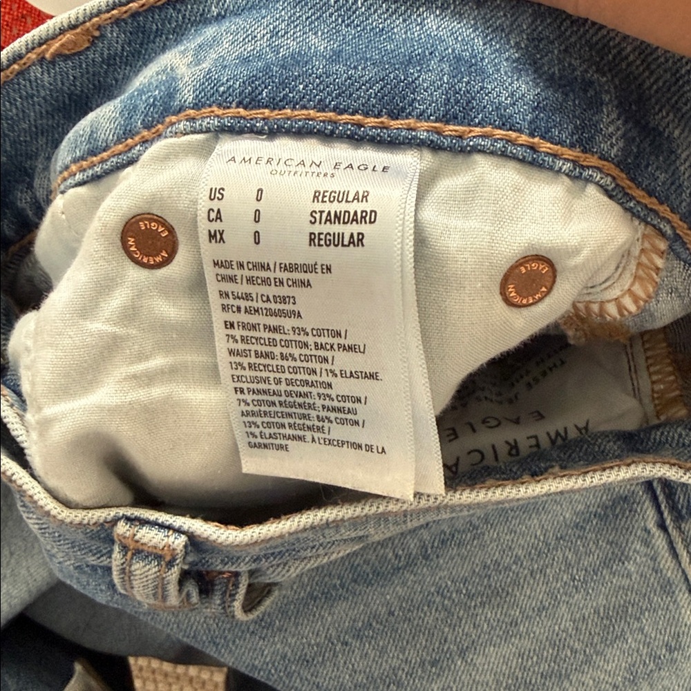 American Eagle Strigid High Waisted Stovepipe Jeans. Size 0 regular (run big) - Picture 7 of 10